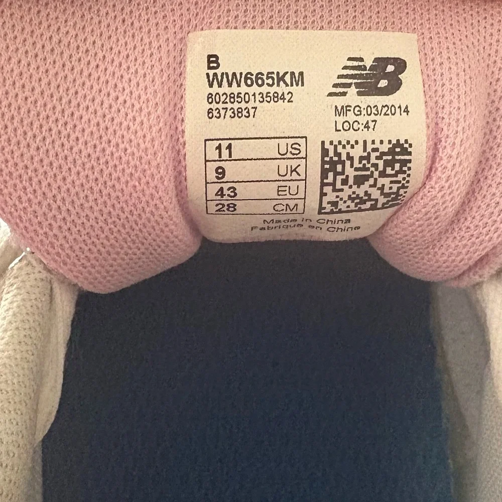 New Balance Womens Size 11B Susan G Komen Breast‎ Cancer Awareness Model 665